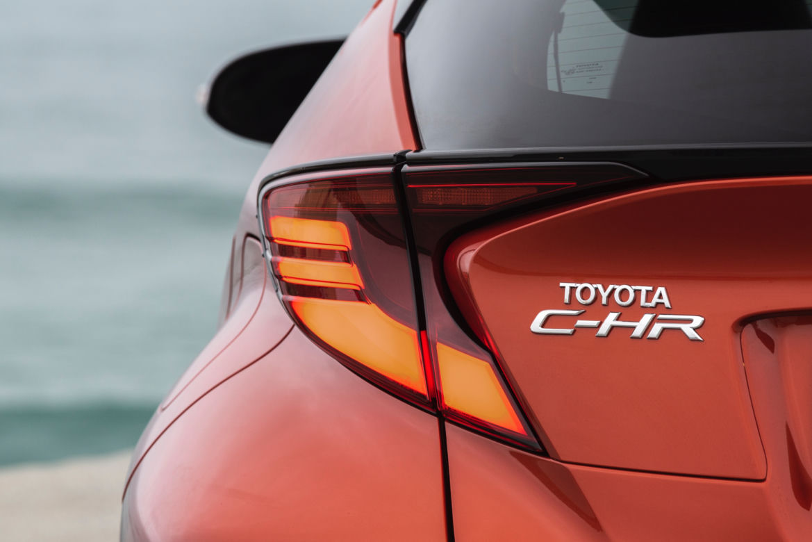 Toyota C-HR 2.0 Hybrid Dynamic Force 184 KM e-CVT