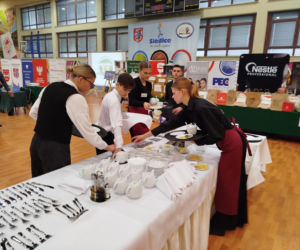 Już po raz ósmy w Siedlcach rywalizowali młodzi kelnerzy z całej Polski