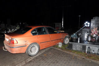 Uciekał przed policją i wjechał na cmentarz
