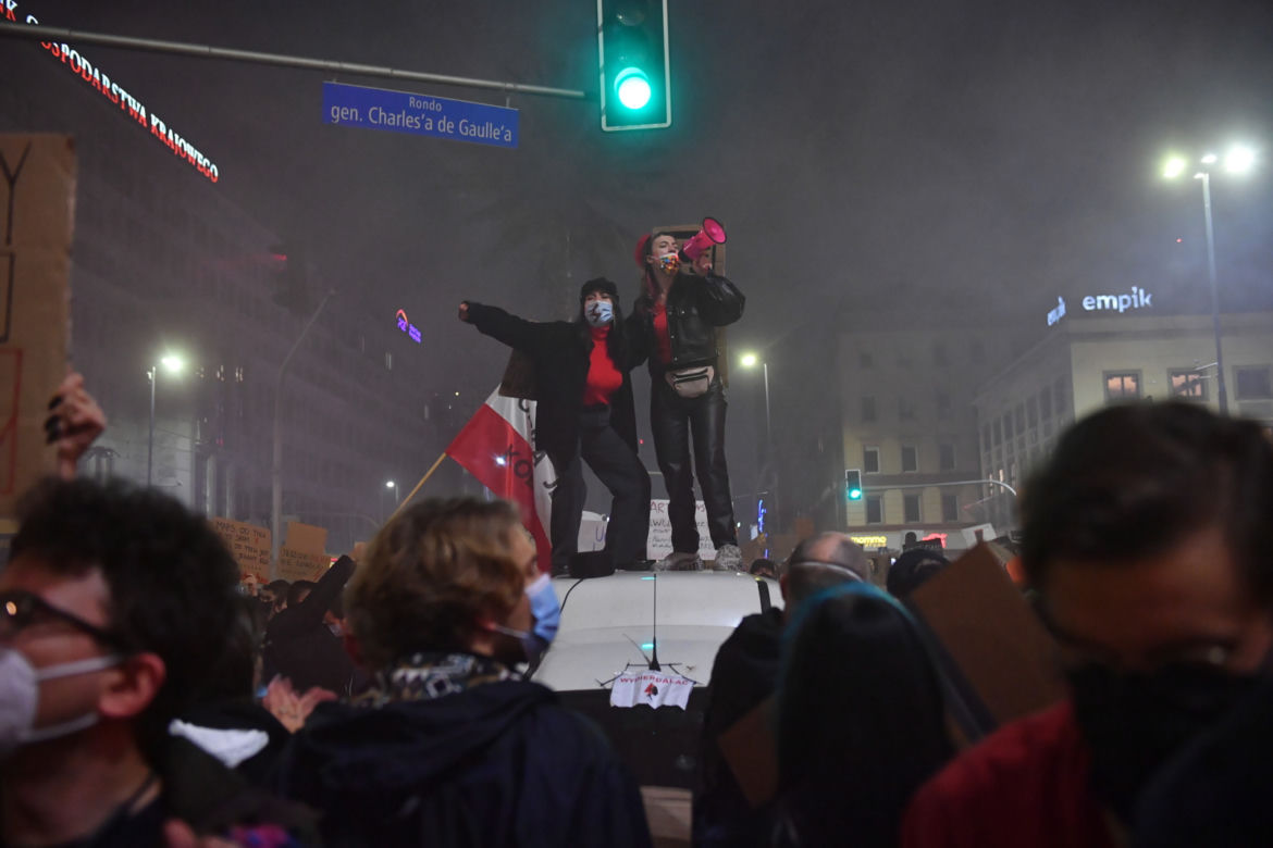 Ogólnopolski Strajk Kobiet: Protesty w całej Warszawie