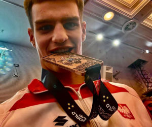 Utalentowany bokser z Torunia Borys Płachta przywiózł medal z Czarnogóry