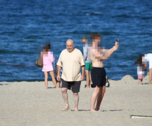 Marian Lichtman na plaży