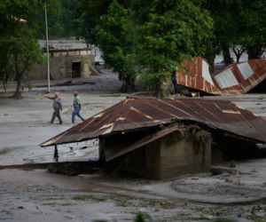Horror w Nepalu. Odnaleziono zwłoki 270 osób. 1300 zaginionych!