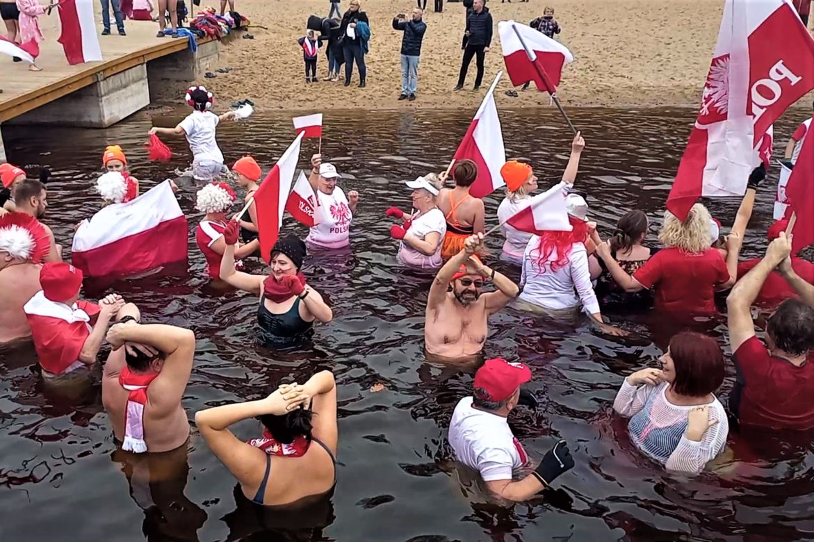 Szczecińskie morsy uczciły Święto Niepodległości