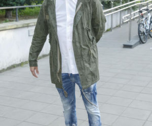 Tak na początku kariery wyglądał Piotr Kędzierski. Dziś trudno go rozpoznać na starych zdjęciach