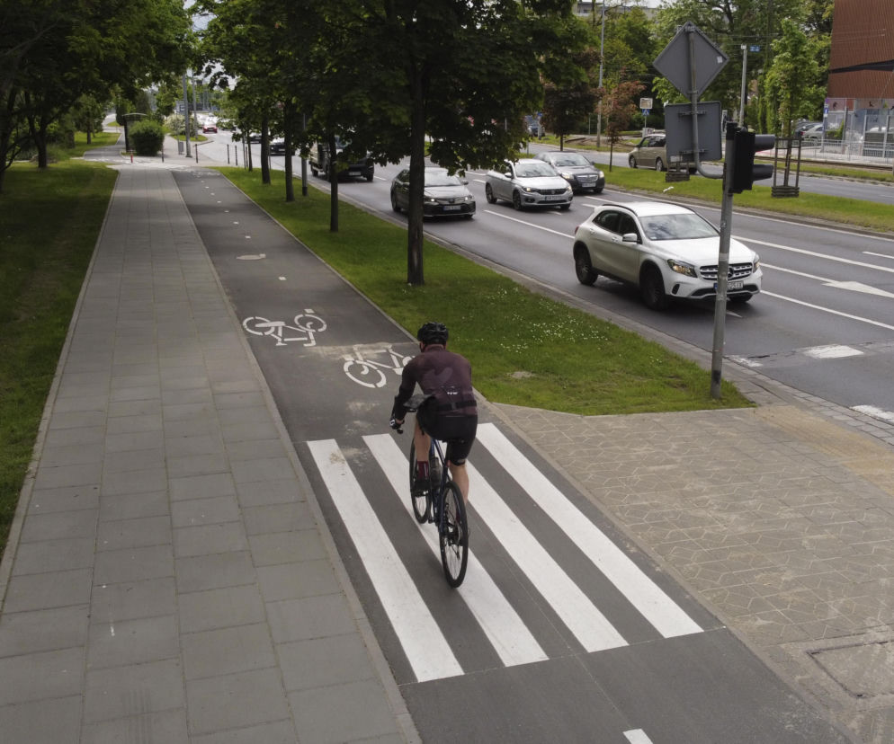 Nowa trasa rowerowa na al. Karkonoskiej we Wrocławiu