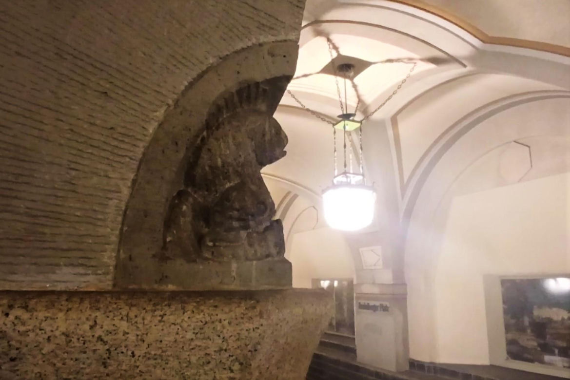 Stacja U-Bahn Heidelberger Platz w Berlinie