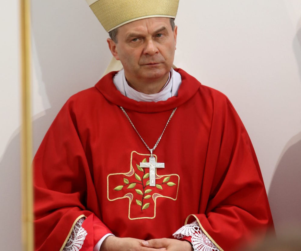  Biskup Tadeusz Bronakowski