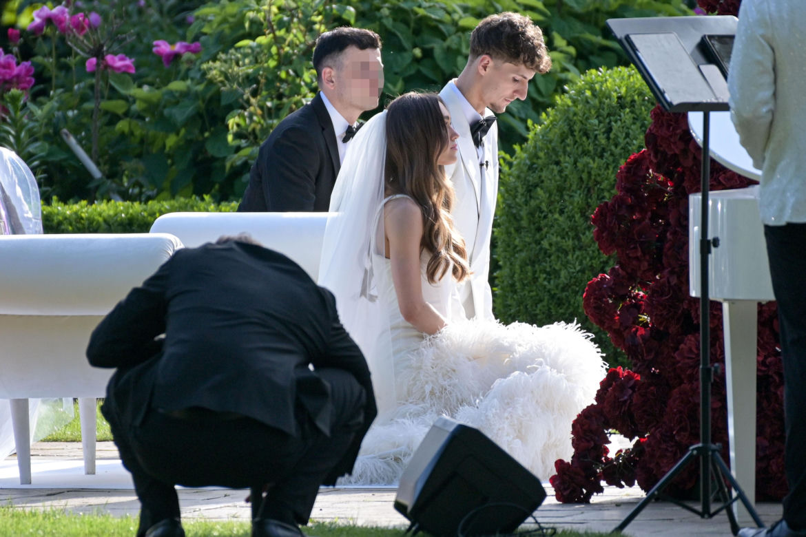 Daria Syta i Igor Grobelny wzięli dziś ślub. Suknia panny młodej wyglądała pięknie!