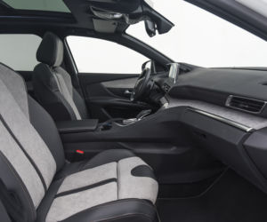 Peugeot 3008 GT HYbrid4 300 KM e-EAT8