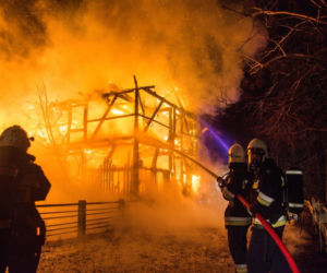 Ruda: pożar zabytkowego młyna (14.01.2021)