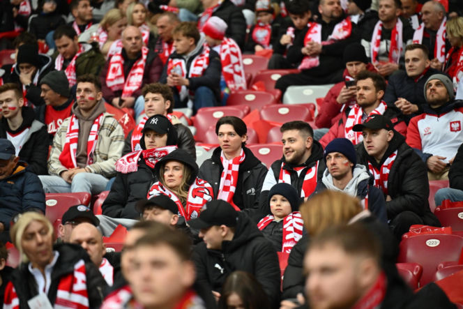 Tak się bawią kibice na meczu Polska - Albania. Gorąca atmosfera na PGE Narodowym