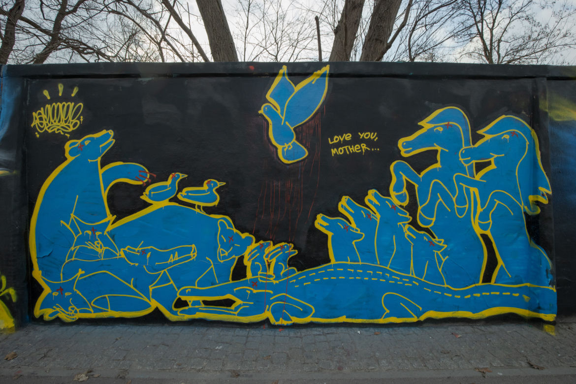 Gołębica na muralach