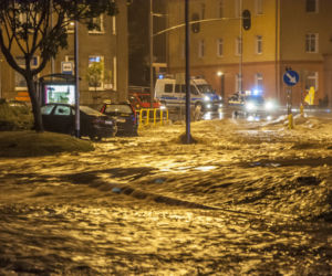 Ulewna noc w Gdańsku na zdjęciach