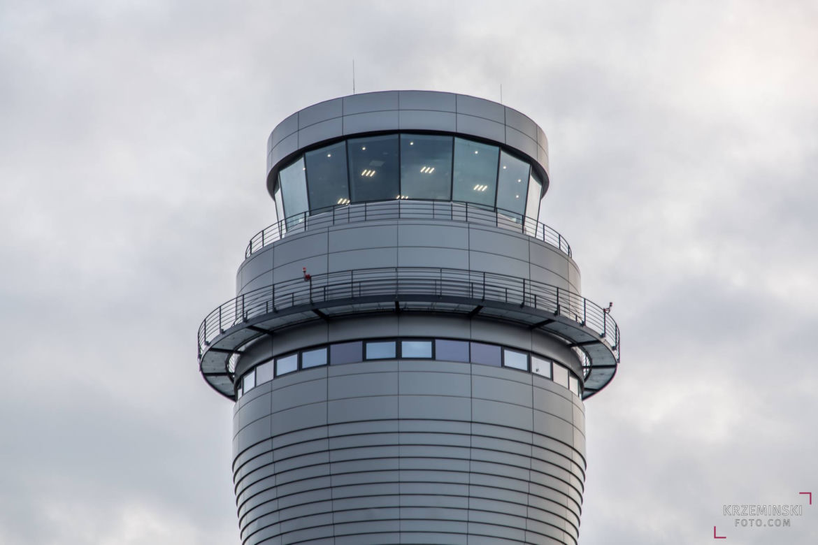 Katowice Airport: Tak wygląda nowa wieża kontroli lotów w Pyrzowicach [ZDJĘCIA]