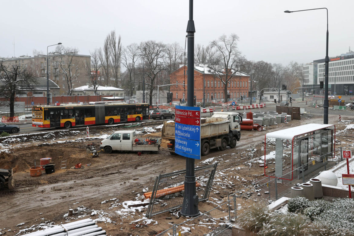 Budowa tramwaju na Wilanów opóźniona. Sprzeczne tłumaczenia inwestora i wykonawcy 