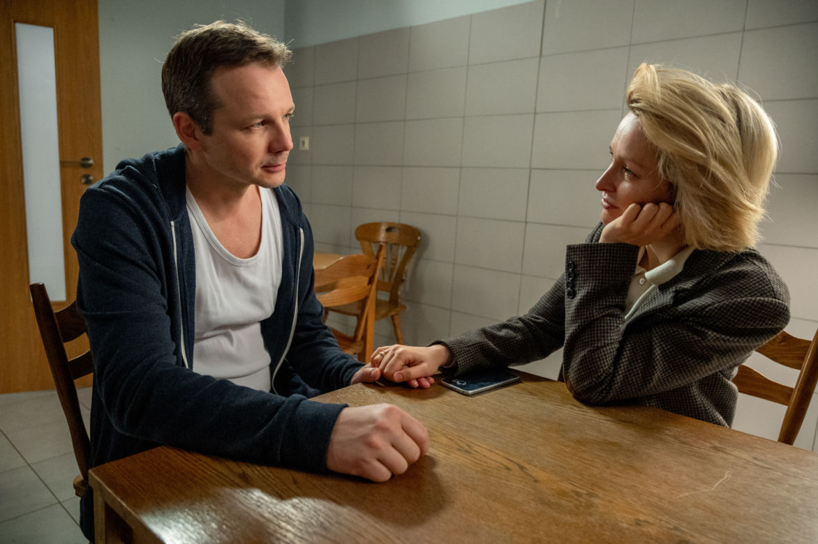 Barwy szczęścia, odcinek 2641: Bruno wykończony w psychiatryku! Bożena już nie pozna swojego męża