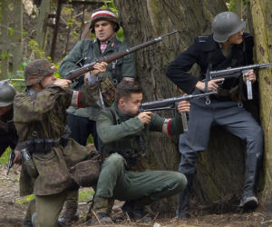 Czas honoru 7 sezon. Bronek (Maciej Zakościelny), Władek (Jan Wieczorkowski)