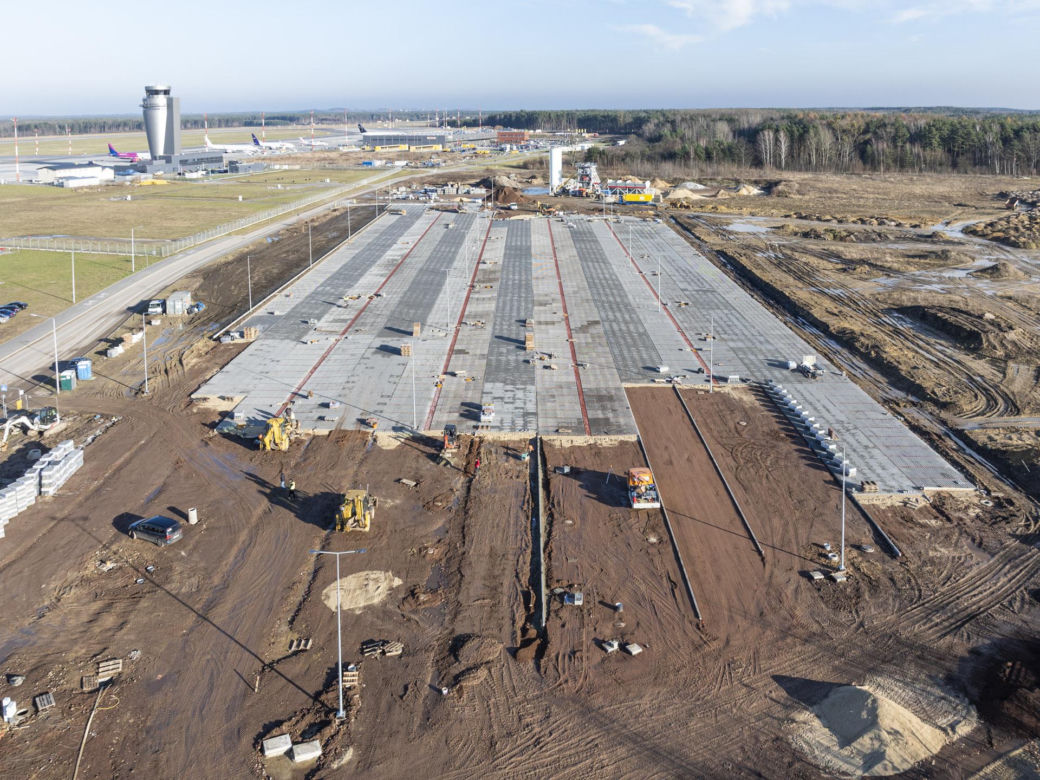 Budowa parkingu P5 na lotnisku Katowice Airport