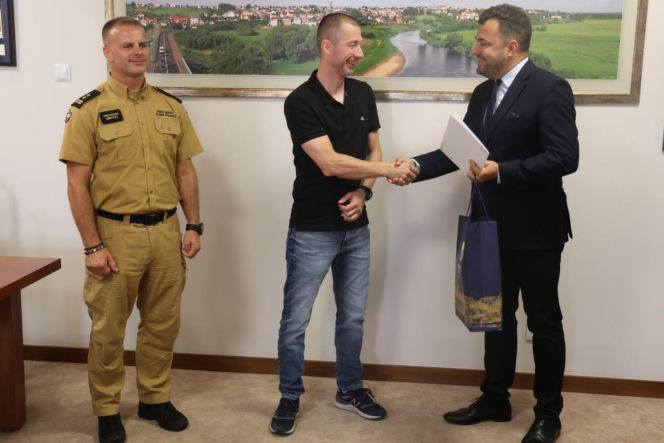 Bohaterowie z Łomży ocalili 4-latkę. "Byliśmy po prostu w odpowiednim miejscu"