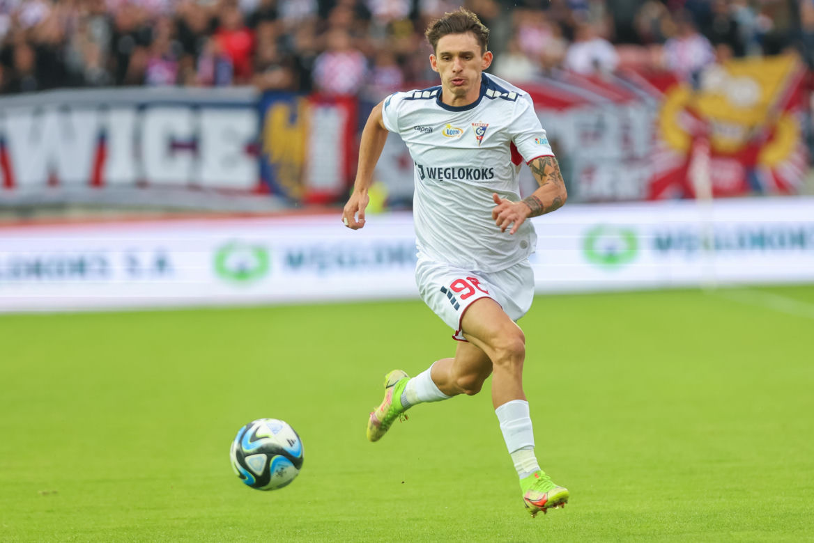 Sportowe emocje na trybunach podczas meczu Górnik Zabrze - Piast Gliwice
