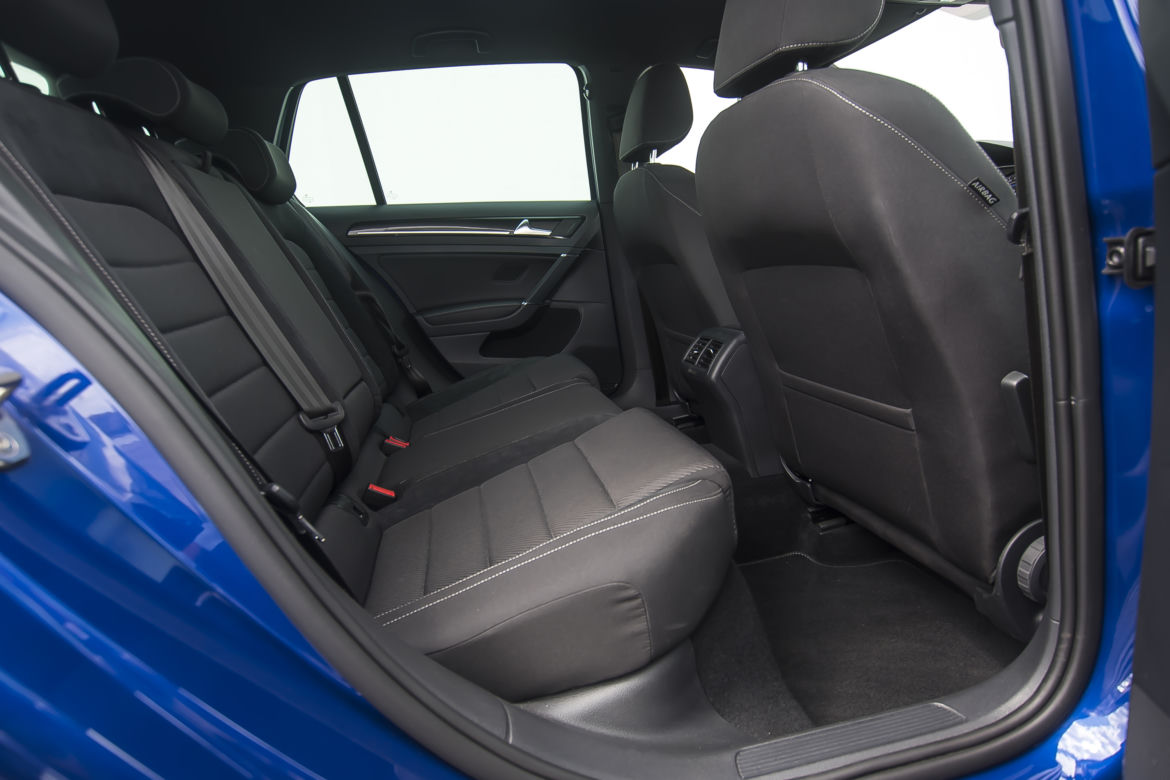 Volkswagen Golf R 5D 2.0 TSI 300 KM DSG7 4Motion