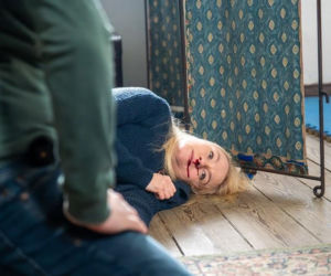 Pierwsza miłość: Emilce udaje się wykraść broń. Strzela do Mateusza...