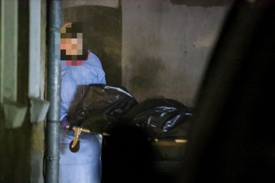 Zwłoki małżeństwa w mieszkaniu w Ostródzie. Policja odnalazła córkę ofiar