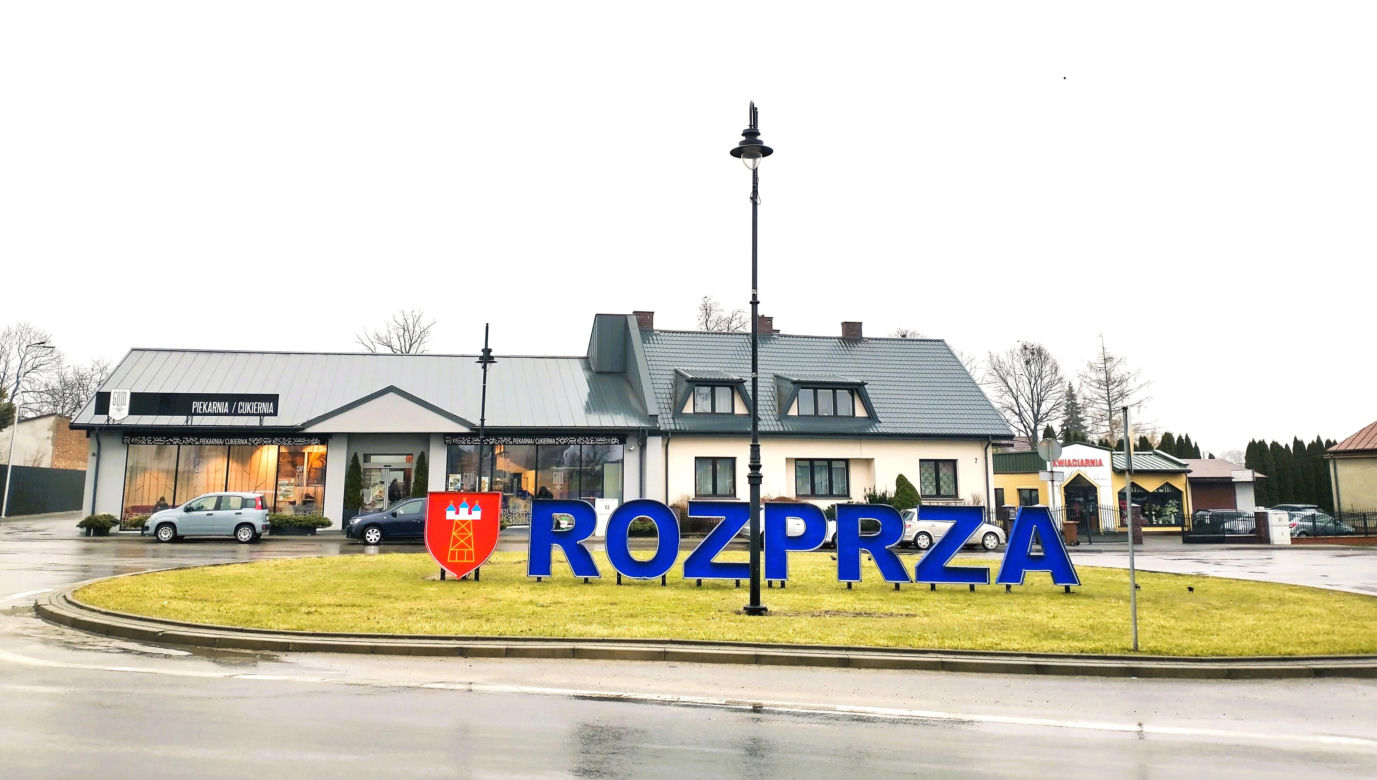 To miasto w województwie łódzkim zachwyca zabytkowym rynkiem. W średniowieczu stało się sławne