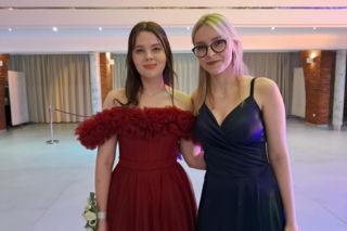 Studniówka 2026 maturzystów ZSTM w Skarżysku-Kamiennej