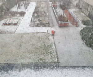Burza śnieżna nad Warszawą 17.01. Białe zimno dopadło stolicę! Te dzielnice padły ofiarą