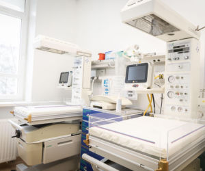 Porodówki na Śląsku idą do zamknięcia. W Sosnowcu cud - większa liczba porodów