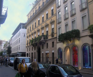 Main Streets Across the World 2009: via Montenapoleone, Mediolan