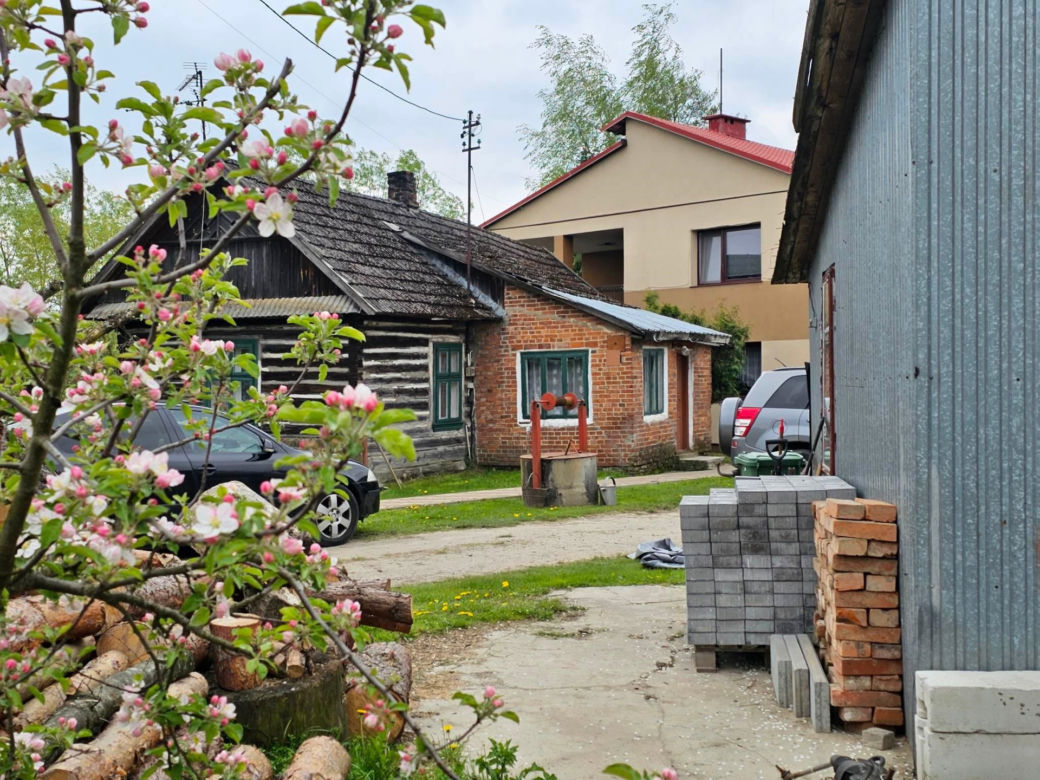 Dwie kobiety zamordowane siekierą w domu pod Stalową Wolą. Kim były ofiary?