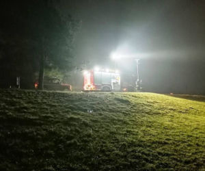 Nowy Sącz: ZAGINĘŁA młoda kobieta. Trwa przeszukiwanie okolicznych stawów 