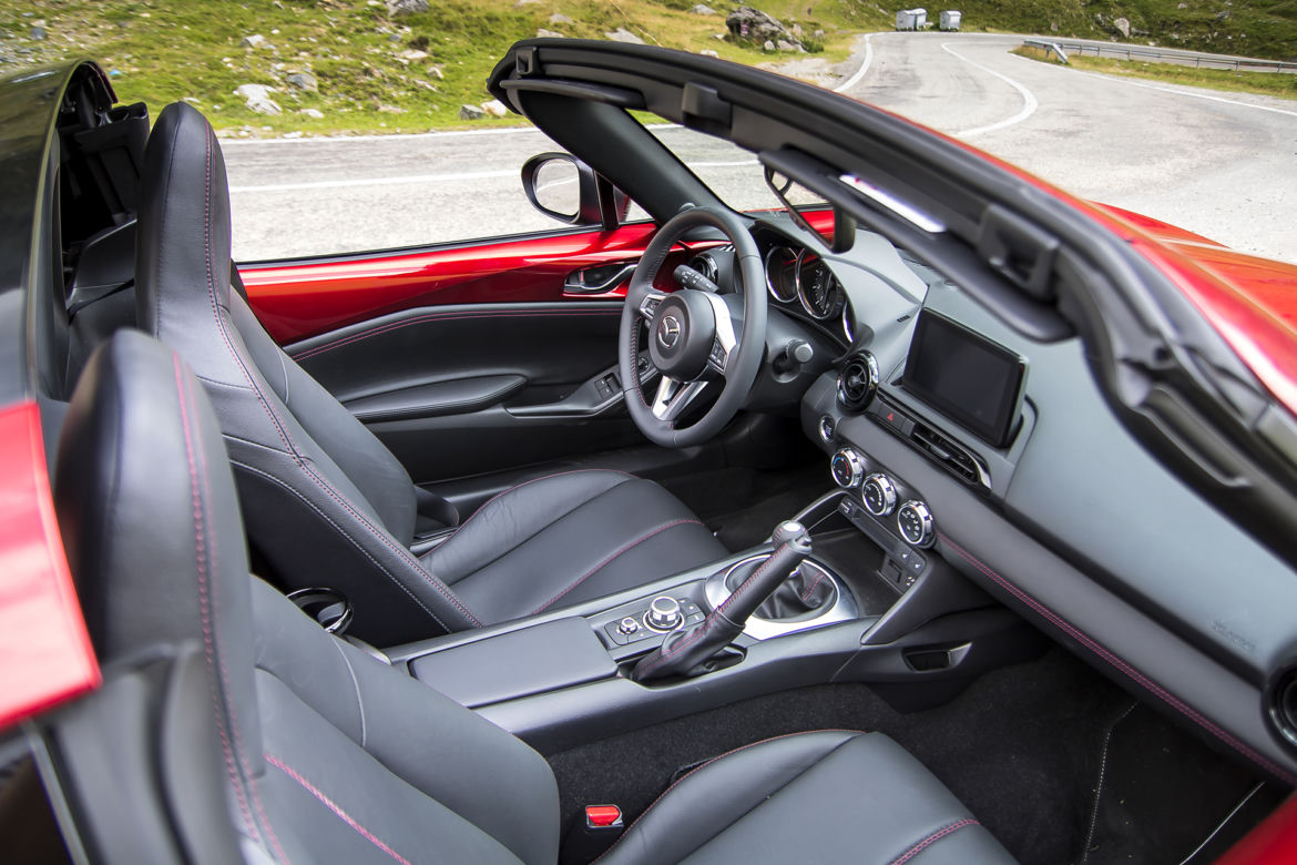 2019 Mazda MX-5 RF 2.0 SKY-G 184 KM 6MT