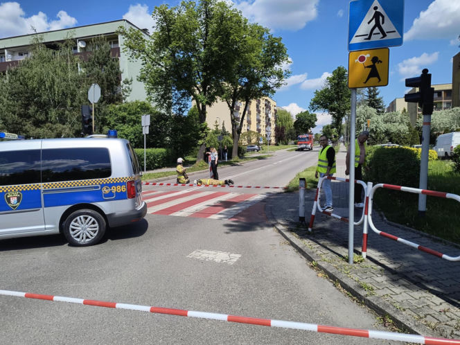 Gigantyczna dziura w drodze na Śląsku! Droga zapadła się na kilka metrów