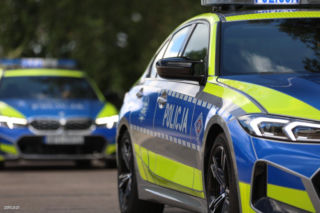 „Bestie” na świętokrzyskich drogach! Policja odbiera nowe BMW M340i xDrive i laserową broń na piratów