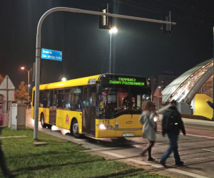 Protest kobiet w Katowicach. Ponad 20 tysięcy osób demonstrowało na rynku i katowickich ulicach. Takich tłumów Katowice jeszcze nie widziały [ZDJĘCIA, WIDEO]