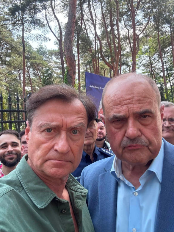 Ranczo nowy sezon 11. Witebski (Jacek Kawalec), prezydent Kozioł (Cezary Żak)