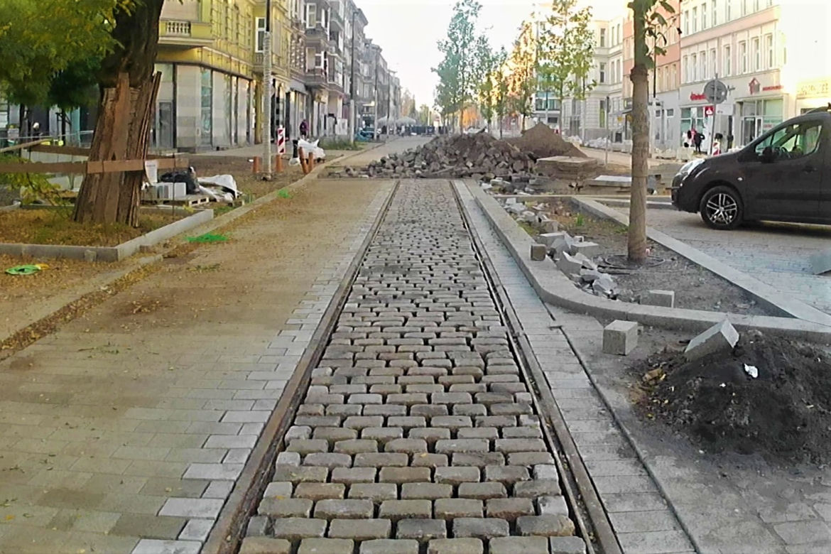 Tory tramwajowe wracają na aleję Wojska Polskiego. Będą przypominać o historii głównej ulicy szczecińskiego Śródmieścia