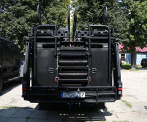 Małopolska. Policja kupiła prawdziwego potwora. Terroryści bez szans