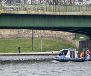 Tak krakowscy policjanci walczą z koronawirusem