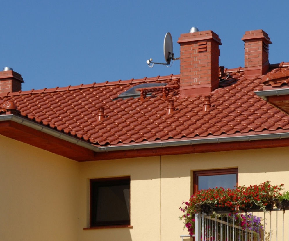 Prace na dachu nie dla amatorów