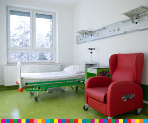 Białystok. W szpitalu wojewódzkim otwarto zmodernizowany oddział pediatrii