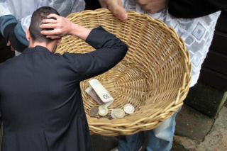 Ksiądz ujawnił na co idą pieniądze z tacy