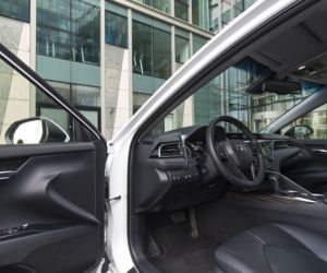 Toyota Camry 2.5 Hybrid 218 KM e-CVT Executive + VIP