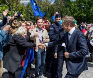 Tusk ruszył w Polskę