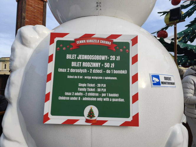 Piękna, ale droga. Niezwykła karuzela na "Galicyjskim Kiermaszu Adwentowym"