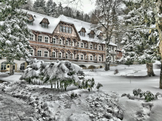 Zapomnij o Zakopanem! Ta wieś na Dolnym Śląsku zimą zamienia się w bajkową krainę